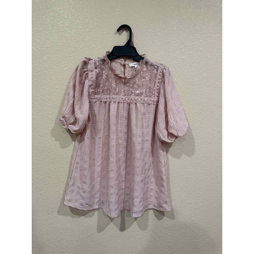 Women's Medium Mine lace top NEW
